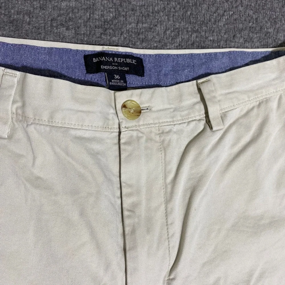 Banana Republic Emerson Short Mens 36 Khaki Tan Chino Cotton Straight Fit Casual